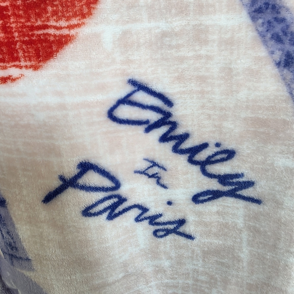 Emily In Paris Heart of Paris Ultra Soft Plush Fleece Throw Blanket RARE - Picture 4 of 5